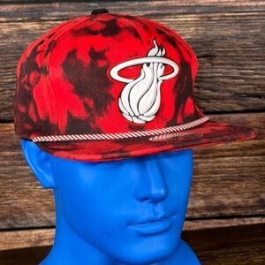 Mitchell & Ness Rare Miami Heat Acid Red SnapBack cap